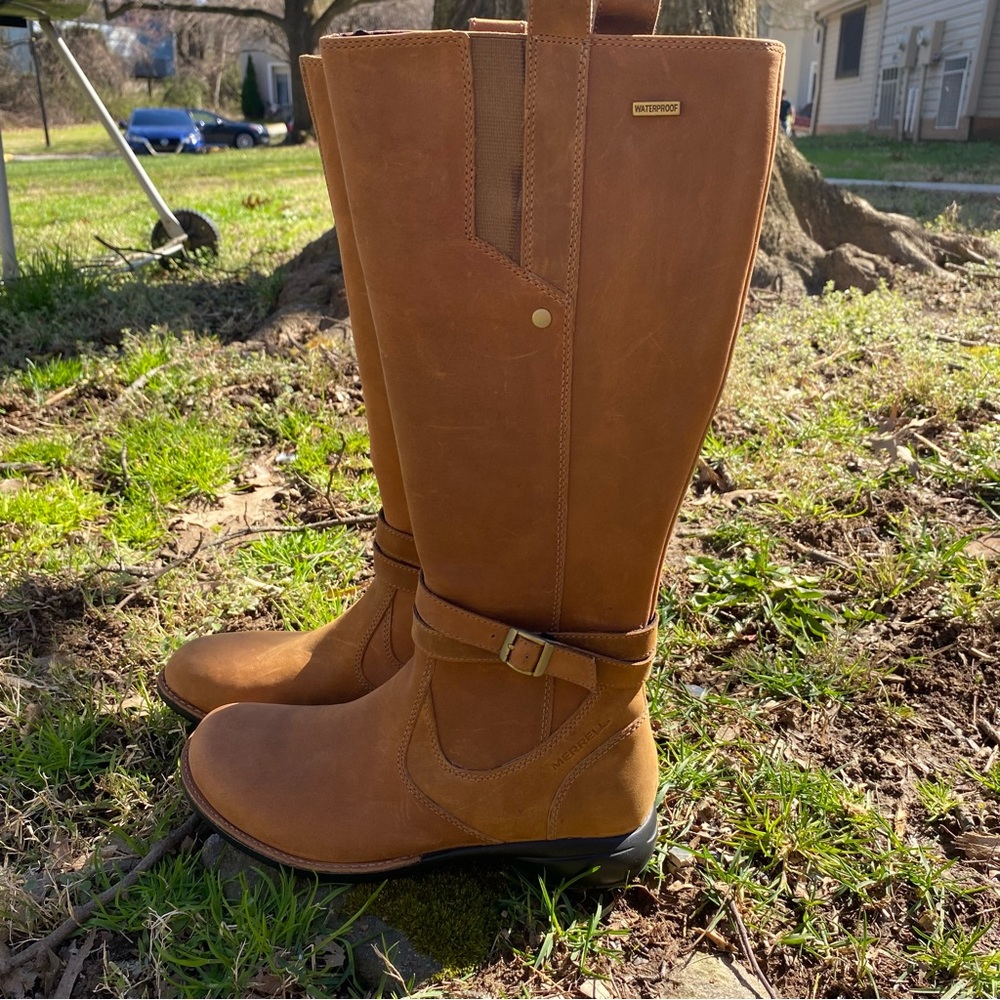 Merrell Womans Boots